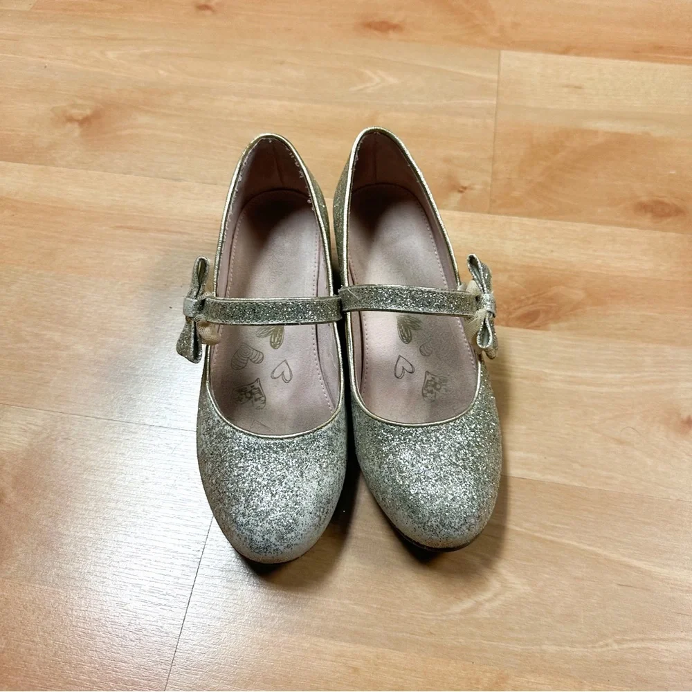 Olive & Edie Gold Glitter Gia Pump Dress Shoe Heels Girls Size 5